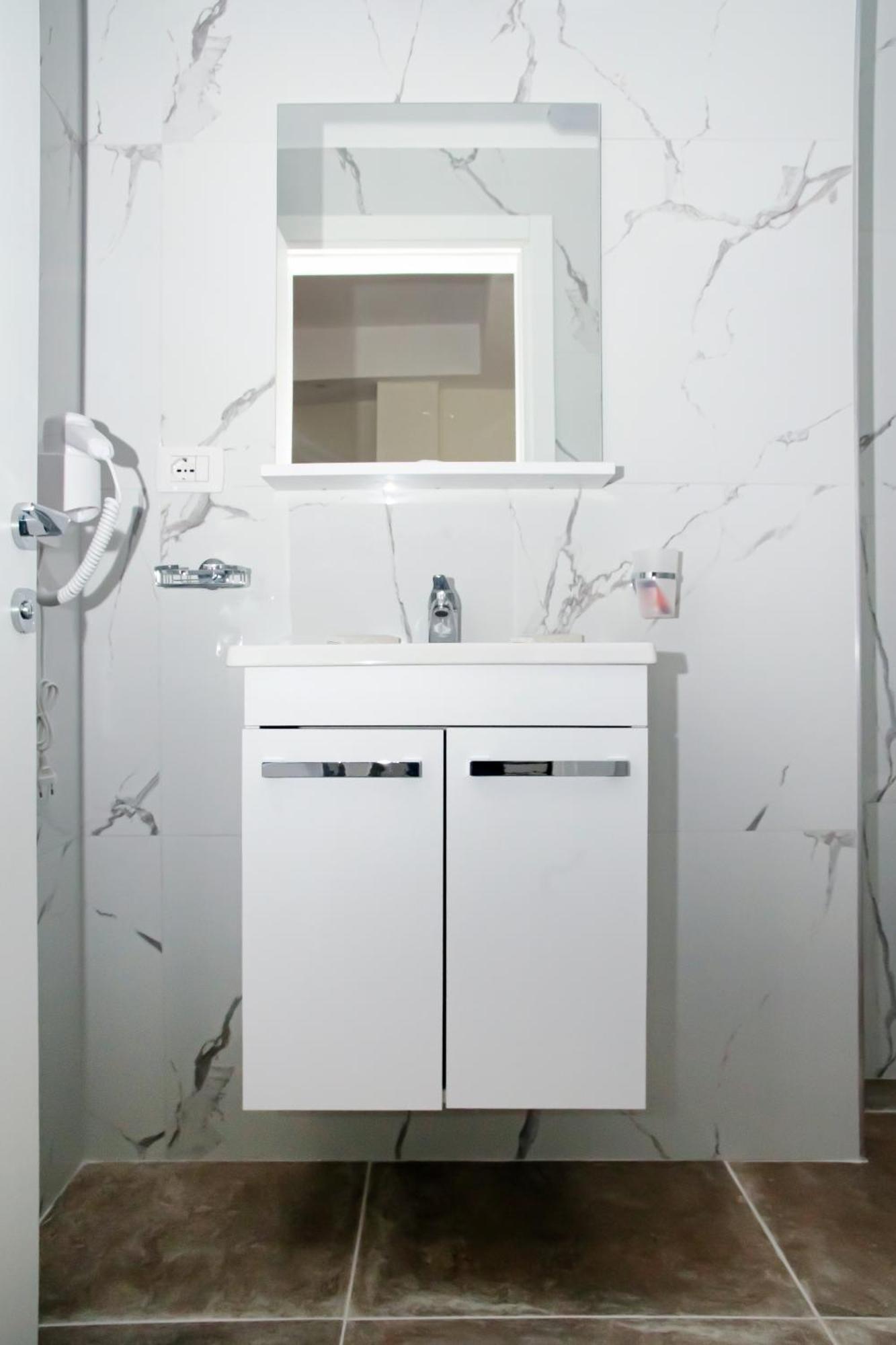 Alv Rent Rooms วญอเรอ ภายนอก รูปภาพ